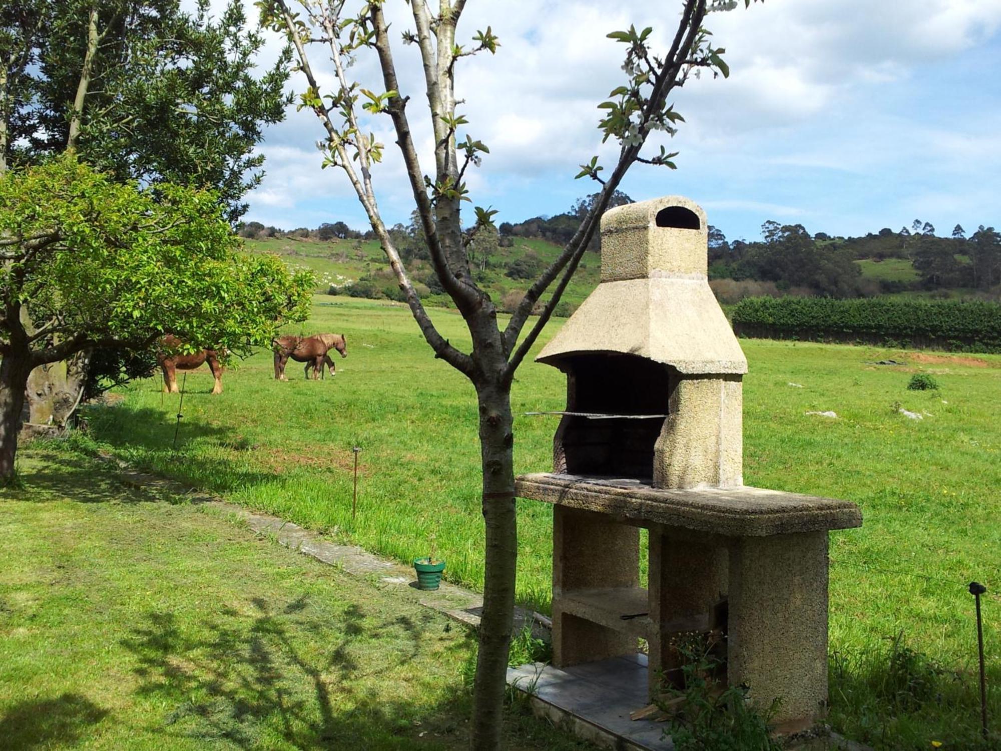 Penzion Posada La Roblera Orena Exteriér fotografie