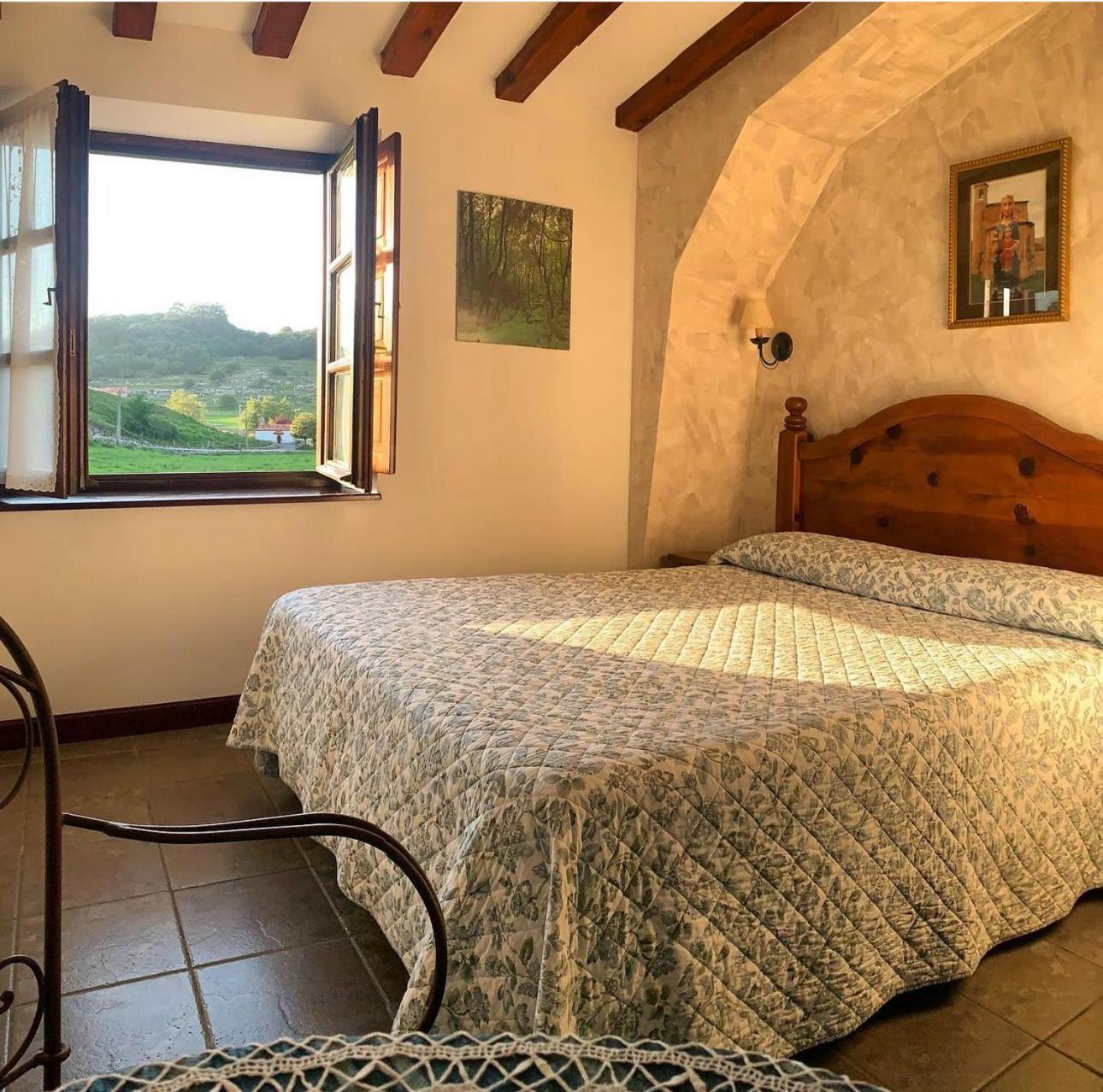 Penzion Posada La Roblera Orena Exteriér fotografie